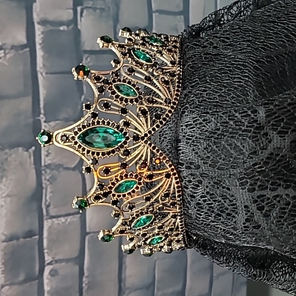 Elegant Metal Gold Tiara with Green & Black Rhinestone Accents - Picture 4 of 12